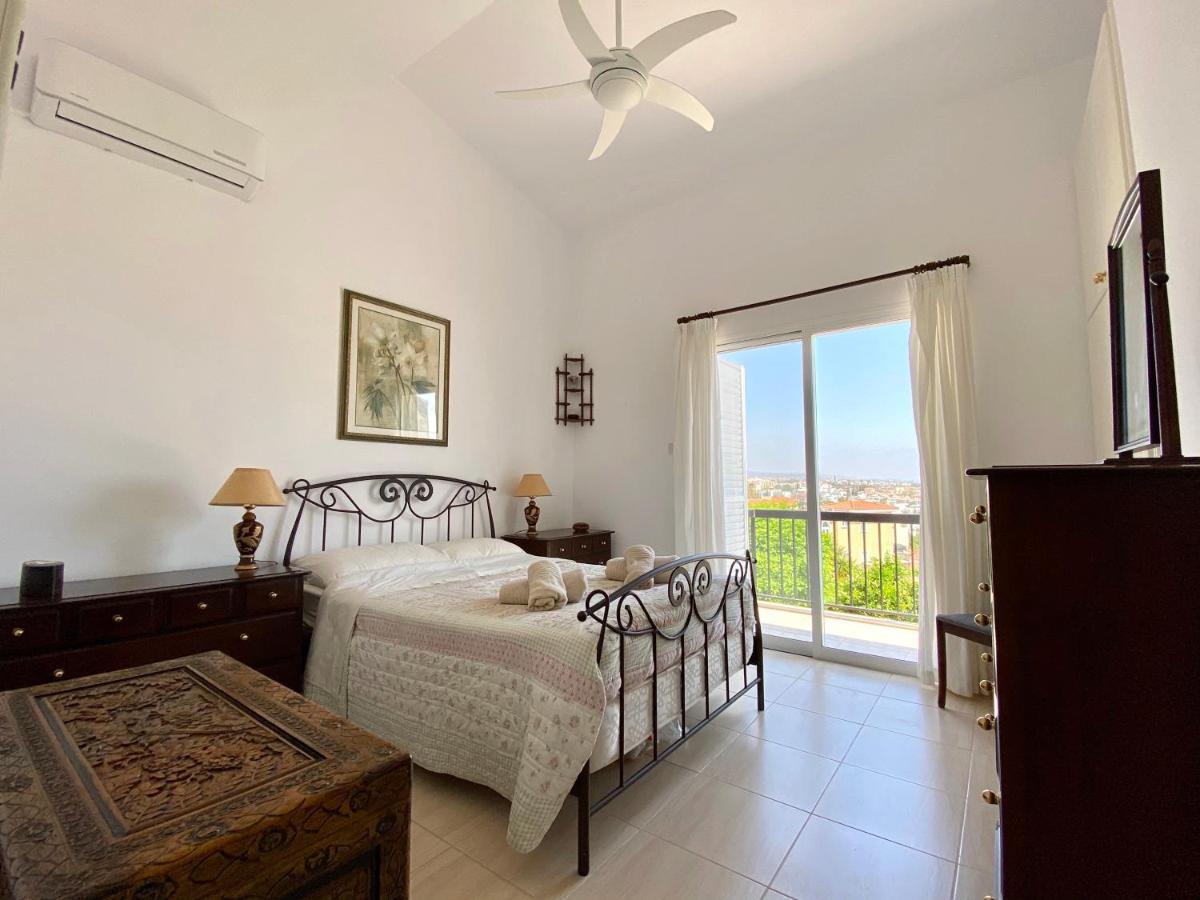 Villa Alicia With Priv Pool, Beautiful Garden And Shady Veranda- 5 Min To The Beach Peyia Extérieur photo