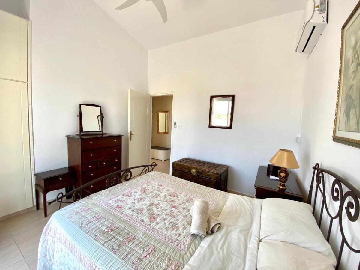 Villa Alicia With Priv Pool, Beautiful Garden And Shady Veranda- 5 Min To The Beach Peyia Extérieur photo