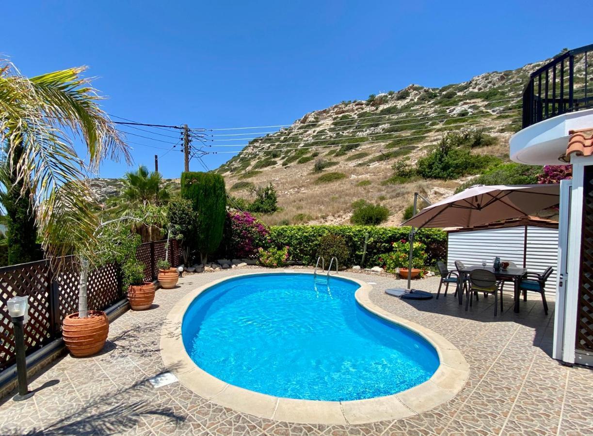 Villa Alicia With Priv Pool, Beautiful Garden And Shady Veranda- 5 Min To The Beach Peyia Extérieur photo