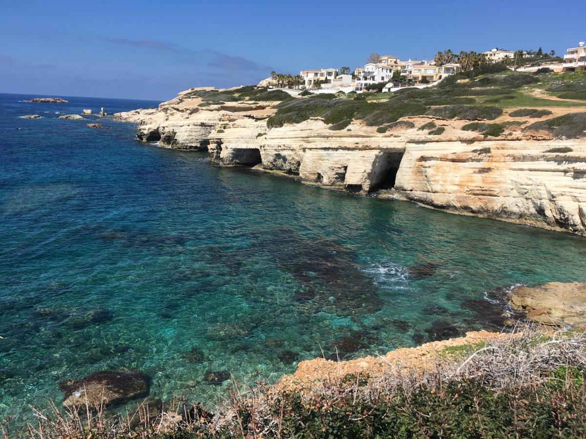 Villa Alicia With Priv Pool, Beautiful Garden And Shady Veranda- 5 Min To The Beach Peyia Extérieur photo