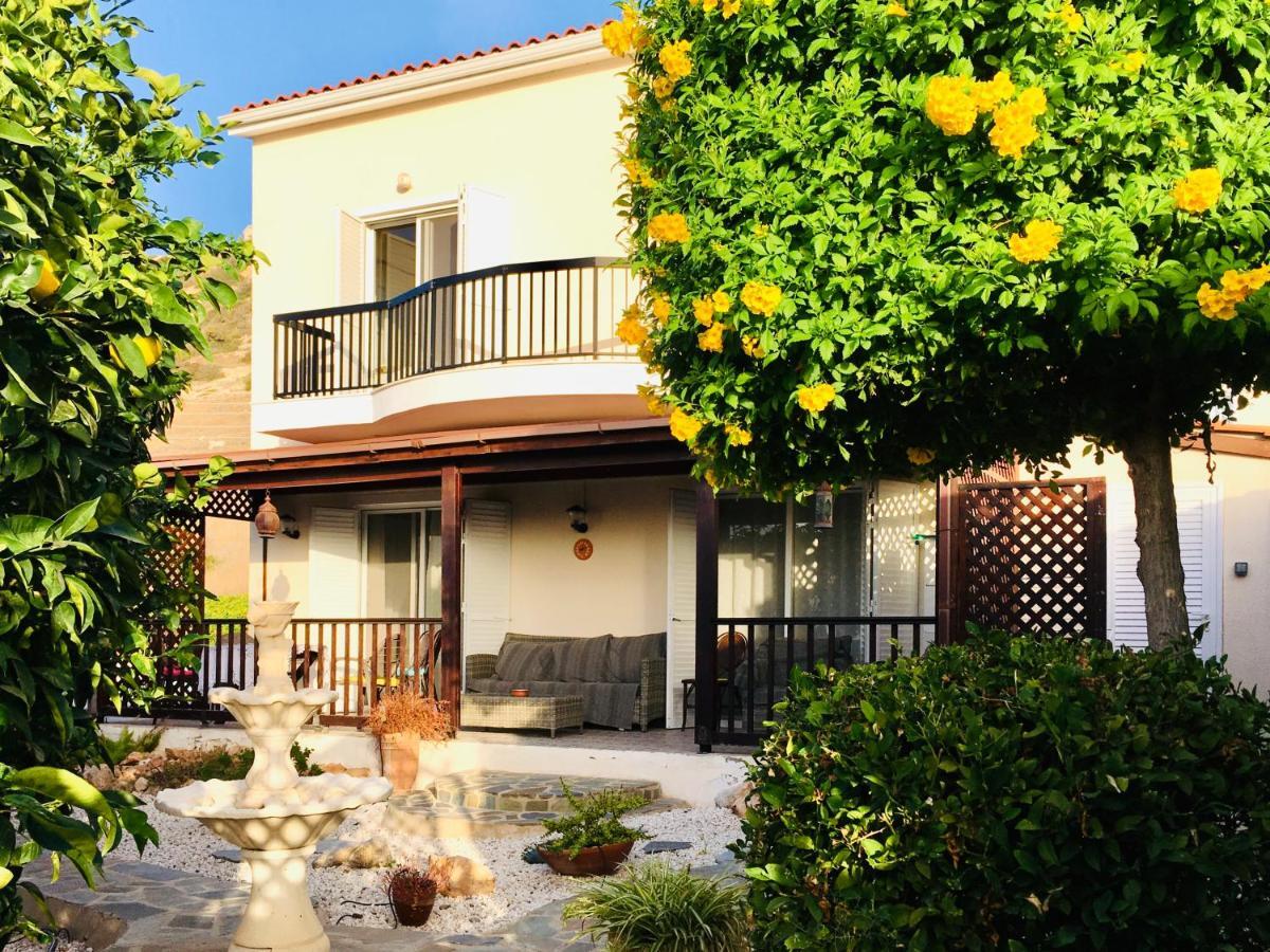 Villa Alicia With Priv Pool, Beautiful Garden And Shady Veranda- 5 Min To The Beach Peyia Extérieur photo